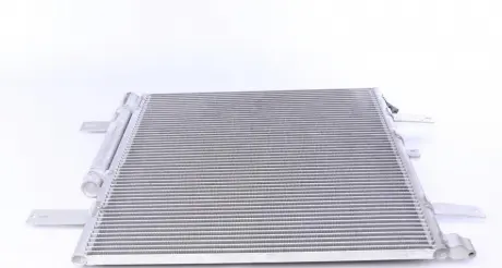 Радиатор кондиционера MAHLE KNECHT AC 853 000S