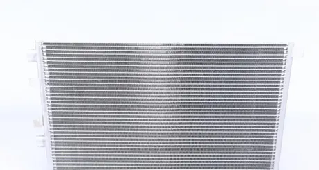 Радиатор кондиционера MAHLE KNECHT AC 701 000S