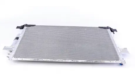 Радіатор кондиціонера MAHLE KNECHT AC 557 000S