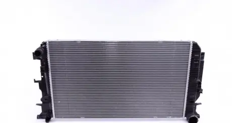 Радиатор охлаждения Valeo 735084