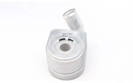 Радиатор масляный MAHLE KNECHT CLC 203 000S (фото 1)