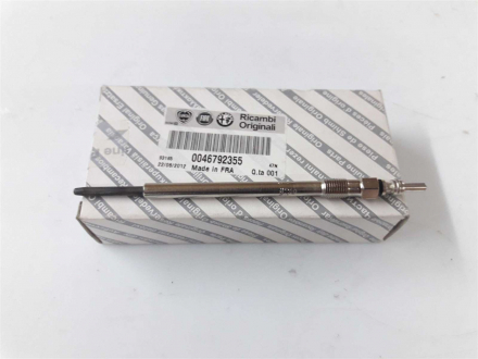 Свічка розжарення 1.9JTD ar, 2.4JTD ar Alfa Romeo 159 05-11, Brera 05-10, Fiat Bravo 07- Fiat/Alfa/Lancia 46792355