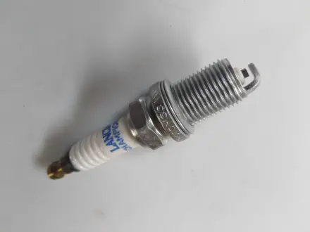 Свічка запалювання Fiat Doblo 1.2i 8v -1.6 16v Bz 2000-2005 1 електрод Fiat/Alfa/Lancia 46551935