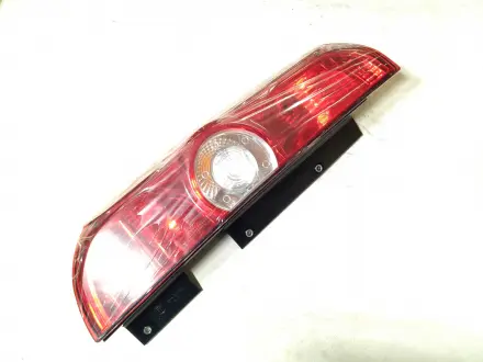 Фонарь левый распашная дверь -15 Fiat Doblo New 09- Fiat/Alfa/Lancia 51810674