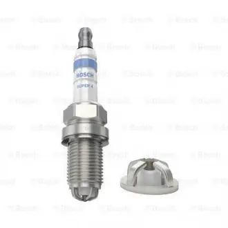Свічка запалювання Super 4 F56 BOSCH 0 241 242 801