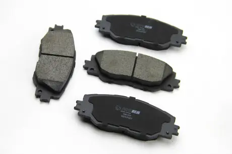 Тормозные колодки перед. Toyota Auris / Prius 12-/ RAV4 05- GOODREM RM1237