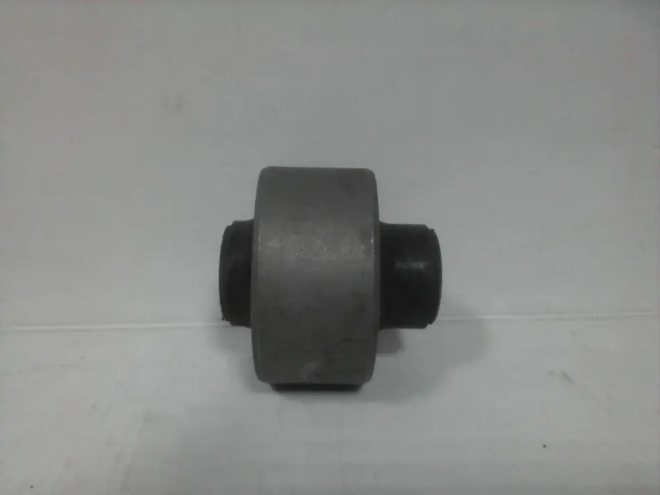 Сайлентблок переднього важеля задній MG3 Aftermarket 30003598 (фото 1)