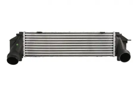Радіатор інтеркулера BMW 5 (F10/F11) 10-17 NRF 30965