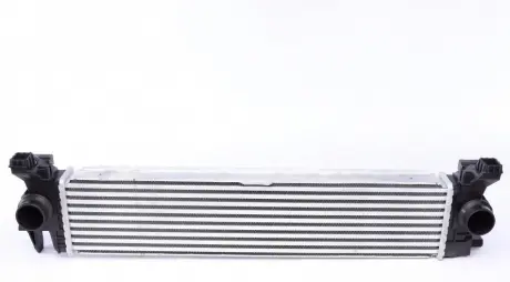 Радиатор интеркулера NRF 309383