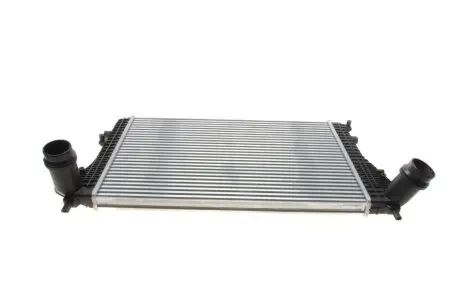 Интеркулер VOLKSWAGEN JETTA 11> 14 Van Wezel 58004377