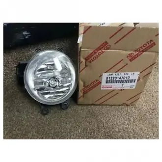 Фара противотуманная в сборе TOYOTA 8122047010