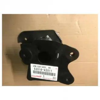 Кронштейн бампера TOYOTA 5201642011
