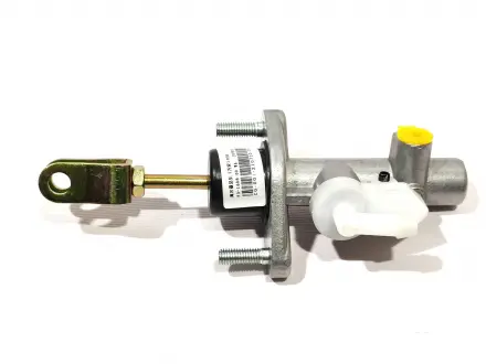 Цилиндр сцепления главный 1.5 / 1.6L BYD F3 Aftermarket 10167879-00