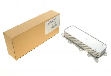 Радіатор масляний MERCEDES W204 / W207 / W211 DIESEL Van Wezel 30013701
