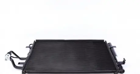 Радиатор кондиционера MAHLE KNECHT AC 697 000S