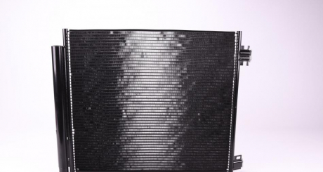 Радиатор кондиционера NRF 350411 (фото 1)