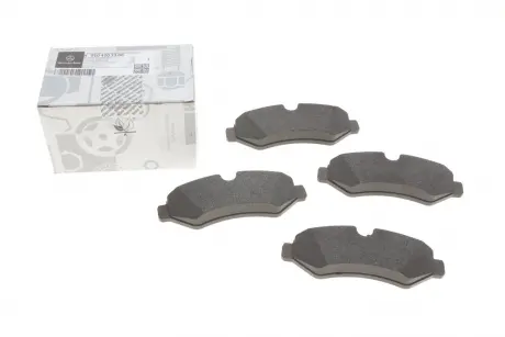 Колодки тормозные Mercedes MERCEDES-BENZ 9104207300