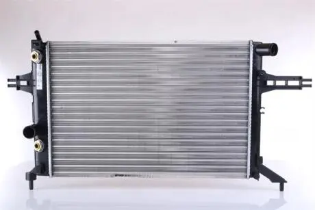 Радиатор охлаждения NISSENS 63248A