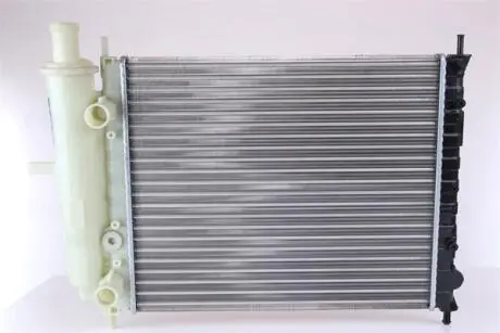 Радиатор охлаждения NISSENS 61779