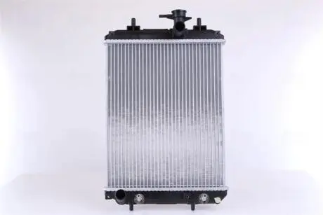 Радиатор охлаждения NISSENS 617548