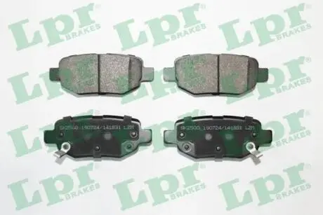 Комплект тормозных колодок с 4 шт. дисков LPR 05P1831 (фото 1)