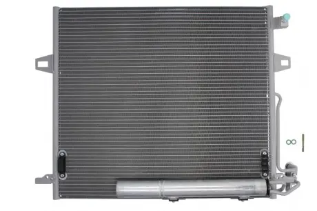 Конденсер кондиционера NISSENS 940066