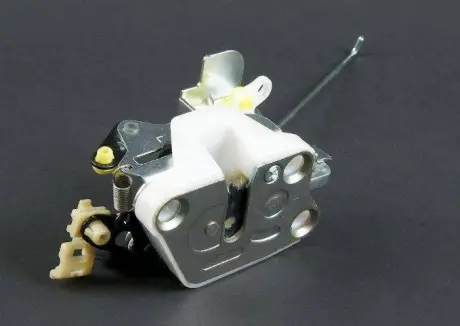 Замок двери Матиз перед лев (с тягой) GM 96527741
