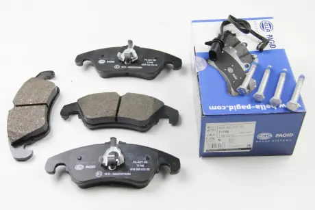 Тормозные колодки перед. Audi A4/A5/A6/A7/Q7 08- HELLA 8DB355013-751