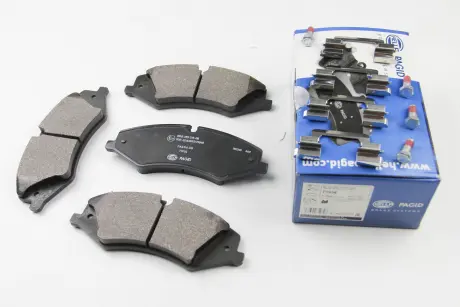 Тормозные колодки дисковые комплект; передняя. HELLA 8DB355015081