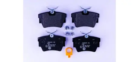 Тормозные колодки зад. Trafic/Vivaro 01- HELLA 8DB355010-761