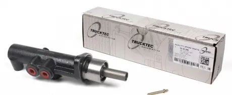 Циліндр гальмівний Trucktec automotive 02.35.286