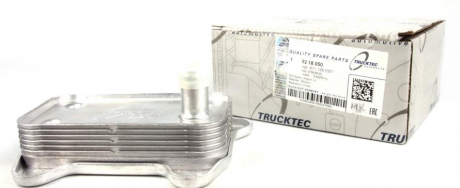 Радиатор масляный Trucktec automotive 02.18.050 (фото 1)
