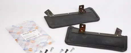 Бризговики передні, комплект AUTOTECHTEILE 3075002