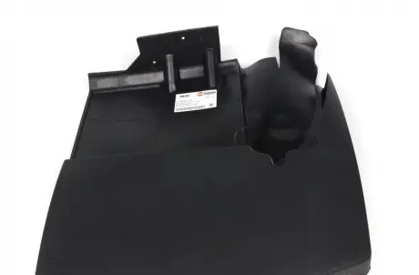 Брызговик (задний) AUTOTECHTEILE 100 8850