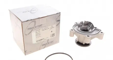 Помпа води Trucktec automotive 02.19.201