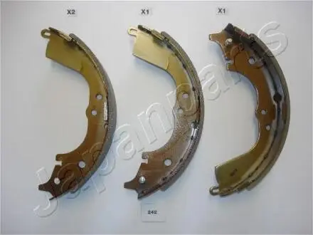 TOYOTA Щеки тормозные HIACE IV 95- JAPANPARTS GF-242AF