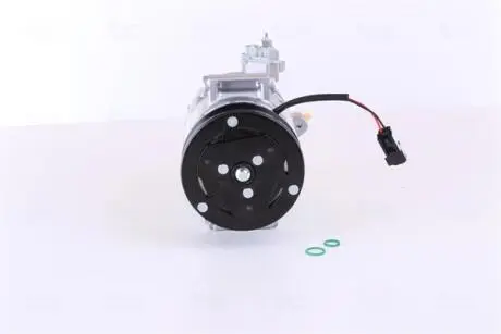 Компрессор кондиционера NISSENS 890758