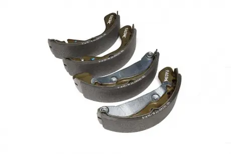 Колодки тормозные задние GM 93747045