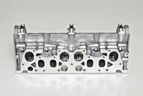 Головка блока цилиндрів berlingo/partner/scudo 1.9d dw8 96- (вир-во) AMC 908537