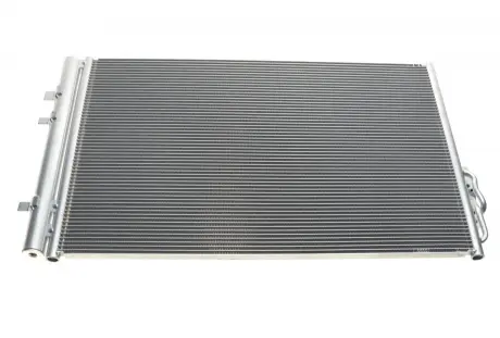 Конденсор кондиционера BMW X3 (F25) MT/AT 10- Van Wezel 06005479