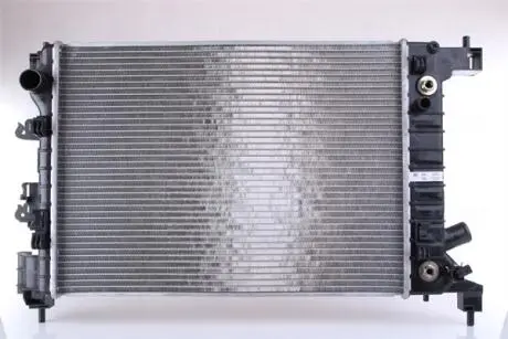 Радіатор CHEVROLET AVEO (T300) (11-) 1.4 i NISSENS 61696