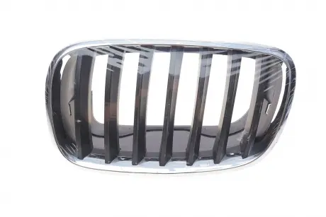 Решетка радиатора AUTOTECHTEILE 700 0335