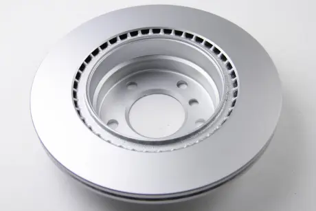 BMW Тормозной диск задн.1 E81,3 90,F30 03- HELLA 8DD 355 111-281