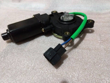 Электродвигатель стеклоподъемника правый (под тришип) Aftermarket 96430356