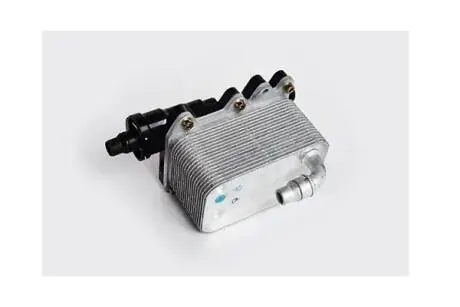 BMW масляний радіатор 5 E60,6,7 E65,X3 E83 2.0/3.0d ASAM 73412