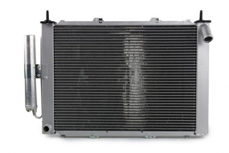 Радиатор кондиционера Renault Kangoo 1.2/1.5/1.6 DCI (98-) (01-) FAST FT55571