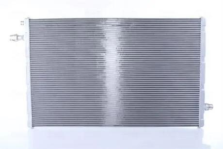 Радіатор охолодження NISSENS 606327 (фото 1)
