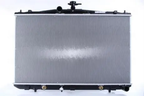 Радіатор охолодження двигуна NISSENS 606822