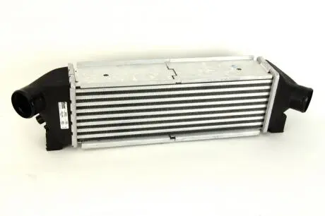 Інтеркулер TRANSIT6 20TDi MT 02-06 NISSENS 96642