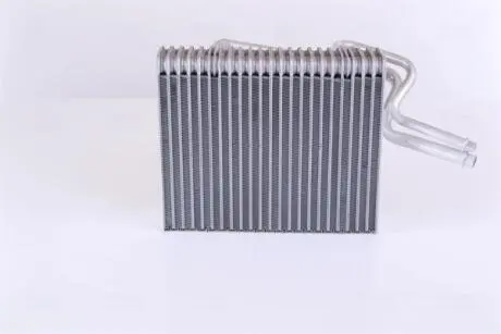 Испаритель NISSENS 92215